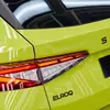 Превью электрического кроссовера Elroq в цвете Mamba Green