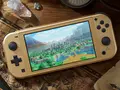 Nintendo представила новую специальную версию Switch Lite с темой Зельды