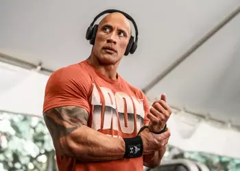 Дуэйн «Скала» Джонсон, JBL и Under Armour представили спортивные наушники с шумоподавлением и автономностью до 45 часов