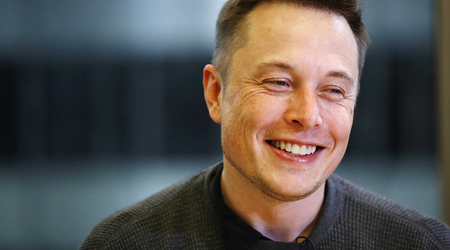 Ілон Маск продав акції Tesla ще на $963 млн та міркує звільнитися та стати блогером