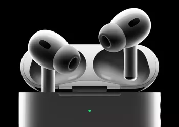 Apple announced a new version of software for AirPods Pro 2