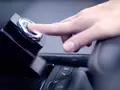 К 2027 году новые автомобили в США могут быть оснащены умными алкотестерами (+ видео)