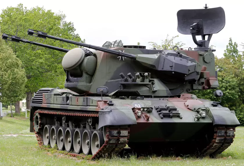 В Генштабе ВСУ показали, как немецкие зенитные установки Gepard охраняют украинское небо (фото)