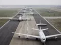 ВВС США продемонстрировали слоновью прогулку Boeing E-3 Sentry, подняв в небо одновременно несколько самолётов