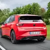 Задня частина Volkswagen ID.3 GTI у русі