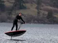 HydroFlyer: электрическое водное средство за $13 999, которое сочетает в себе гидроцикл, доску для серфинга и гидрофойл
