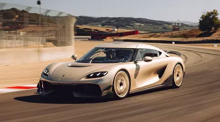 Сімейний гіперкар на 2300 сил: Koenigsegg Gemera нарешті став серійним
