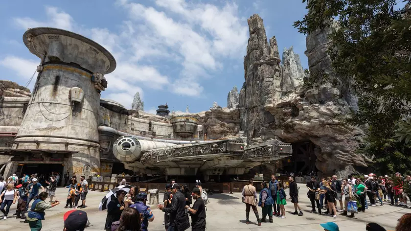 Цифровой Диснейленд: как современные технологии позволяют Disney управлять лучшим парком развлечений в мире