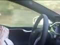 Реакция 70-летней бабушки на автопилот Tesla Model S