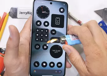 Nothing Phone (3) withstood everything: blogger JerryRigEverything put the new smartphone to the test with a scalpel, fire and screwdriver