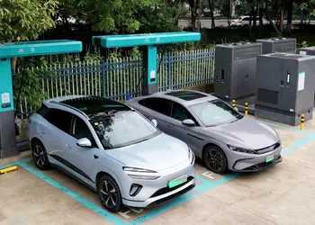 9 минут на всё: BYD и Sinopec запустили зарядный хаб мощностью 1500 кВт
