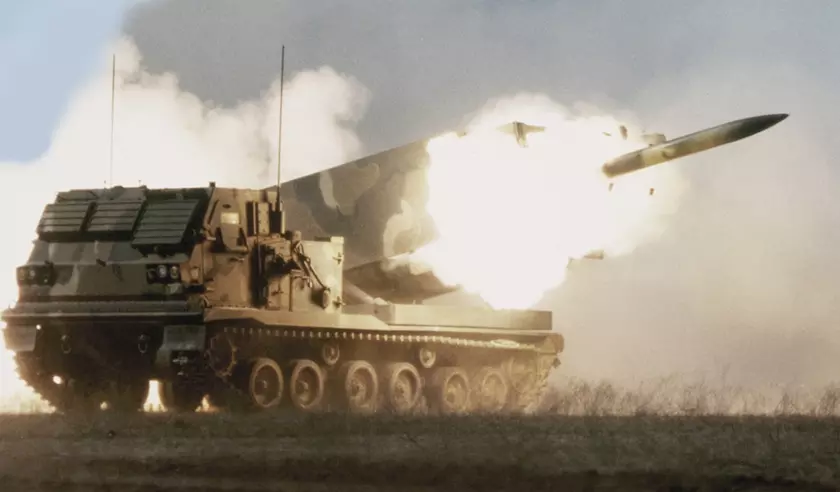 Вооружённые Силы Украины с помощью M270 MLRS уничтожили российский склад ракет для ЗРК С-300