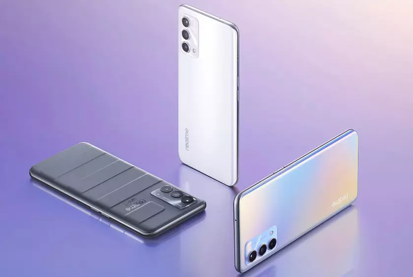 realme GT Master приехал в Украину: AMOLED-экран на 120 Гц, чип Snapdragon 778G, зарядка на 65 Вт и акционный ценник в 9499 грн