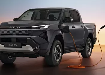 Toyota Unveils New Hilux BEV with 240 km Range