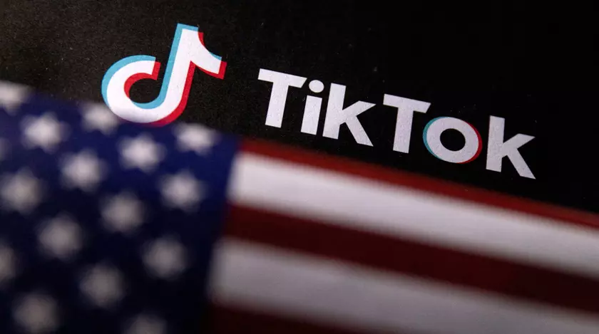 TikTok оспаривает в суде США обвинения в связях с китайскими властями, аргументируя тем, что работает на американских серверах Oracle