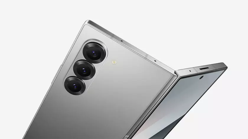 Samsung уже работает параллельно над двумя вариантами Galaxy Fold 7