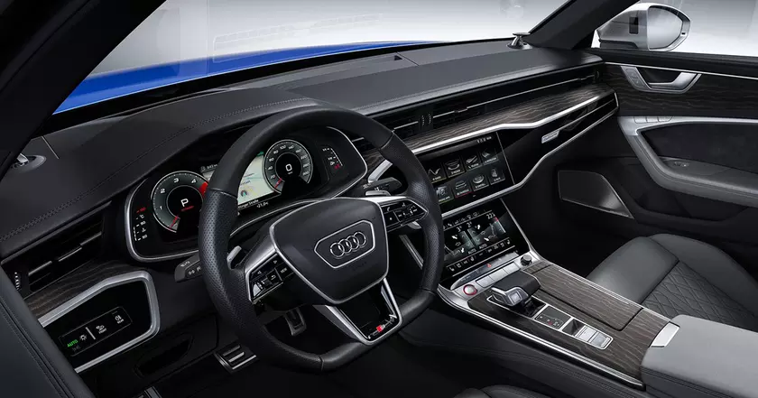 Взгляд в будущее: Инновационный интерьер Audi S6 Sedan