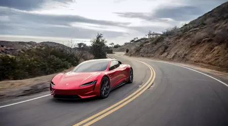 Tesla Roadster: дев'ять років очікування та 50 000$ за місце в черзі