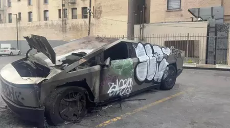 ФБР створило оперативну групу для розслідування нападів на Tesla