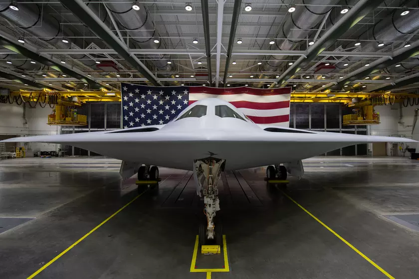 ВВС США отложили первый полёт ядерного бомбардировщика B-21 Raider на несколько месяцев