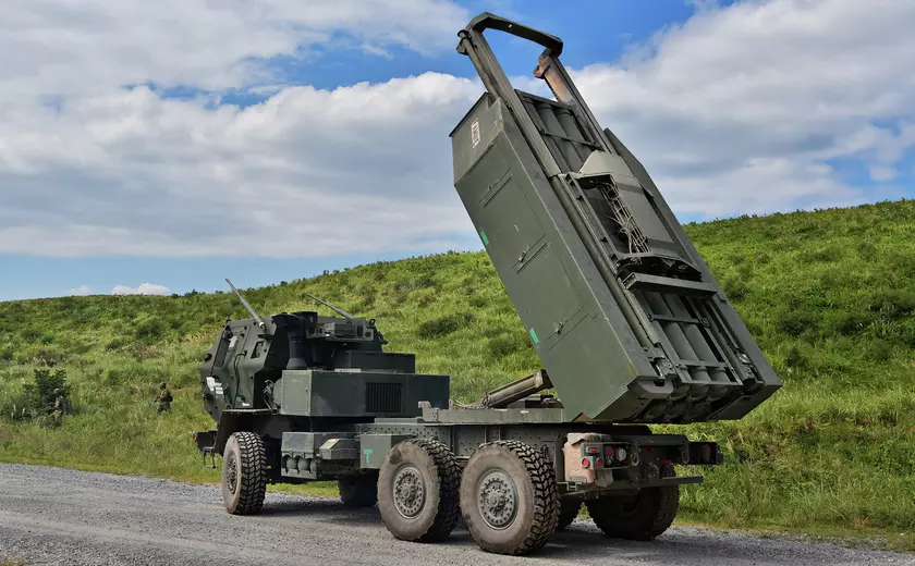 ВСУ начали использовать с РСЗО HIMARS и M270 ракеты M30A1: они имеют боевую часть с 182 000 осколками из карбида вольфрама и способны поражать цели на расстоянии до 92 км