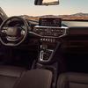 Внутрішній вигляд оновленого пікапа Peugeot Landtrek