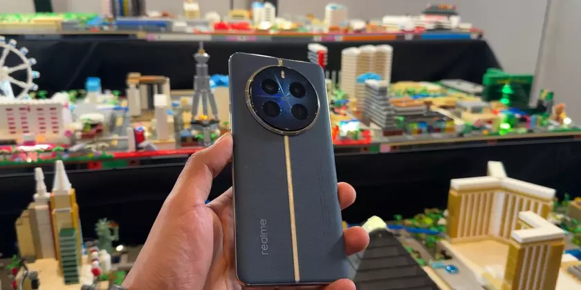 realme 12 Pro+ появился на видео: смартфон с тройной камерой, чипом Snapdragon 7s Gen 2 и Android 14 на борту