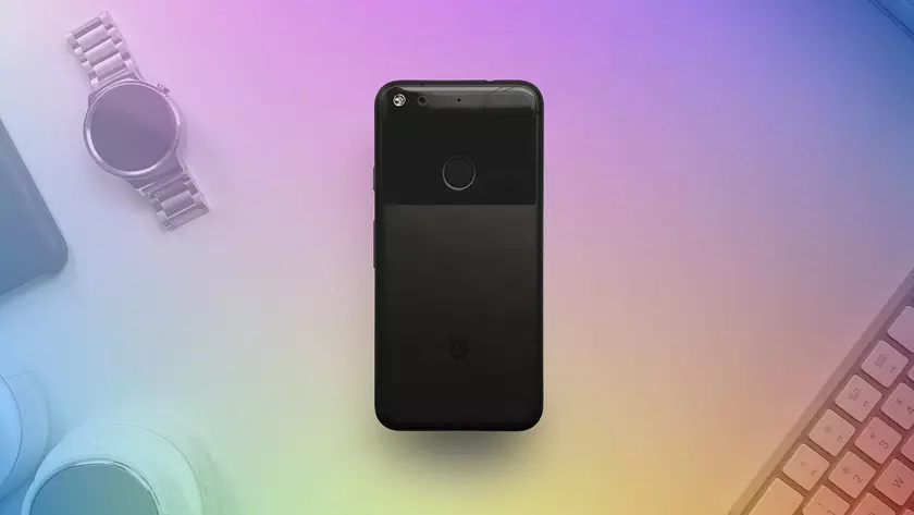 Google прекращает поддержку смартфонов Pixel и Pixel XL