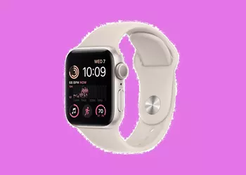 Apple Watch SE 2 with a 44mm case and mobile network support is available on Amazon's sale at a discounted price of $89