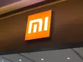 В сети появились фотографии неизвестного смартфона Xiaomi с вырезом на экране