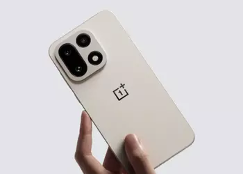 Introducing OnePlus 15 — a powerful and elegant flagship with a 165 Hz screen, a 7300 mAh battery, and three 50 MP sensors
