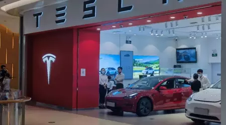 Співробітники Tesla China працюють без вихідних по 13 годин на добу, щоб виконати план продажів