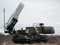 ЗРК «Бук-М1» ликвидирует пролетающую вдали вражескую цель (видео)