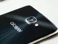 Alcatel Idol 5S появился на первой "живой" фотографии