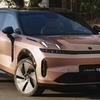 Lynk &amp; Co 08 avant