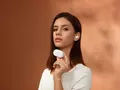 OPPO Enco W11 приехали в Украину: TWS-наушники с Bluetooth 5.0, защитой IP55, портом USB-C, автономностью до 20 часов и ценником в 1199 грн