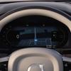Увеличенный экран мультимедийной системы обновлённого Volvo S90