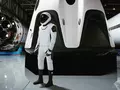 Илон Маск опубликовал фотографии скафандра SpaceX в полный рост
