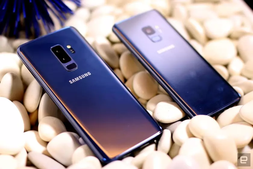 Samsung готовит новую серию смартфонов — Rize