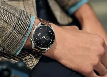 Global Huawei Watch 3 Pro users have started receiving the new HarmonyOS update