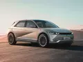 Hyundai IONIQ 5: электрический кроссовер с запасом хода до 480 км, разгоном до сотни за 5.2 секунды, реверсивной зарядкой и ценником от 41 900 евро