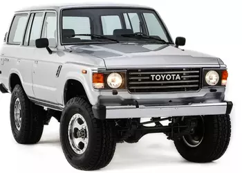 Toyota brings the classic Land Cruiser back to life with a modern V6 engine from Tundra