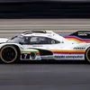 Миниатюра переднего вида Porsche 963