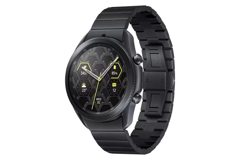 Samsung представила титановую версию Galaxy Watch 3 за €633