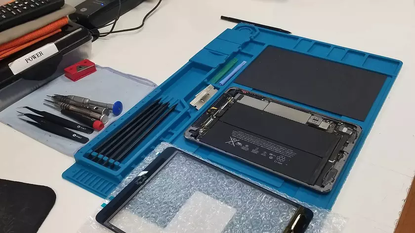 iFixit составила антирейтинг гаджетов 2019 года, которые практически невозможно отремонтировать