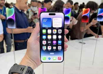 Chinese people choose expensive iPhones - the share of iPhone 14 Pro and Pro Max in pre-orders was 85%