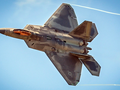 Законодатели отклоняют списание 32 истребителей пятого поколения F-22 Raptor