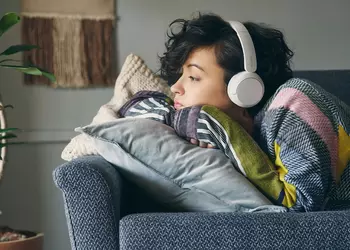 Sony WH-CH520 with up to 50 hours of battery life can be bought on Amazon for less than $40