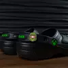 Детали Crocs с фиксированными кнопками
