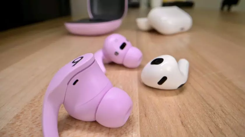 Apple AirPods 3 и Beats Fit Pro оказались одноразовыми наушниками — их невозможно отремонтировать, не сломав окончательно